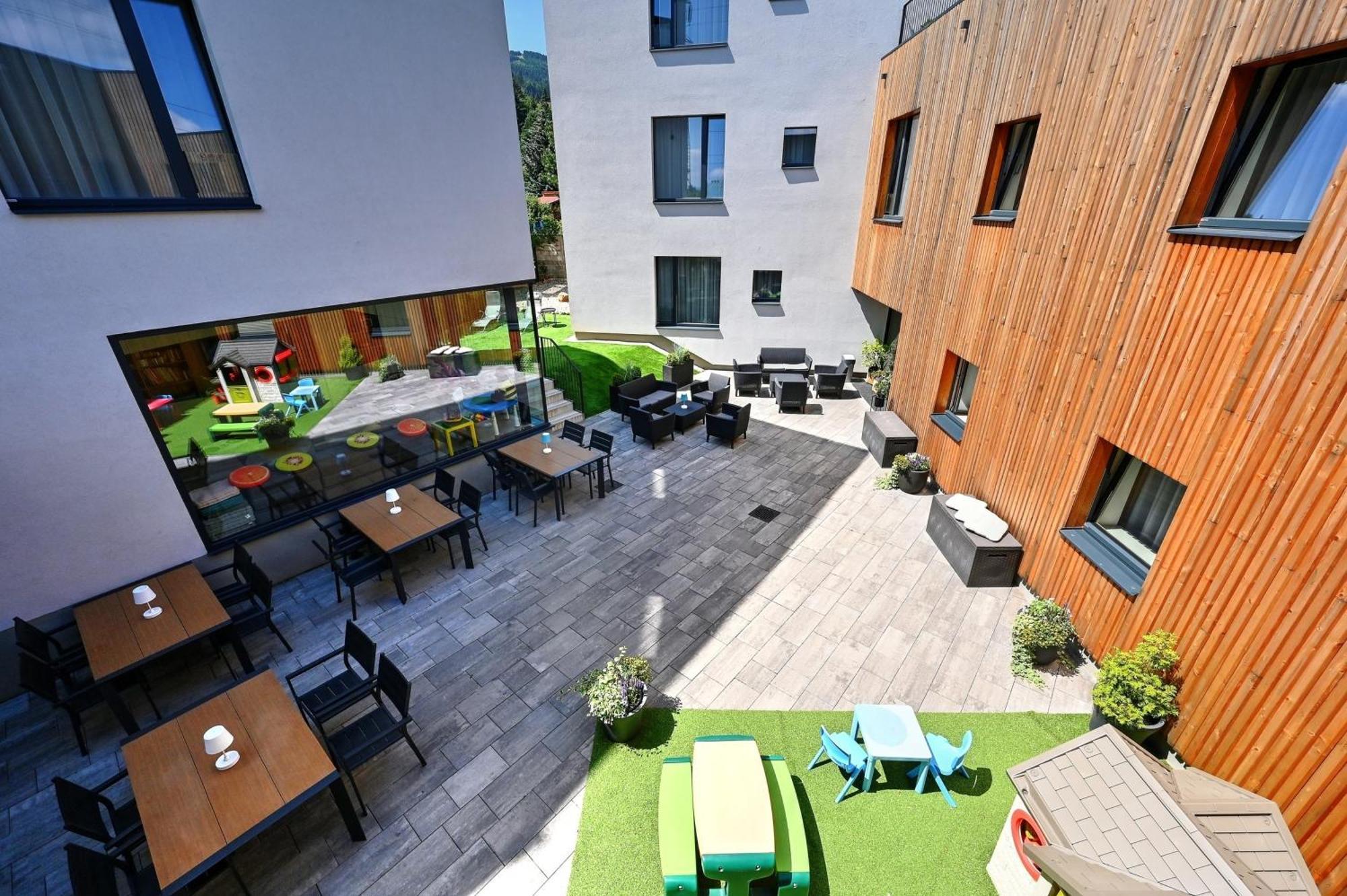Wellness Hotel Fenix Liberec Bagian luar foto