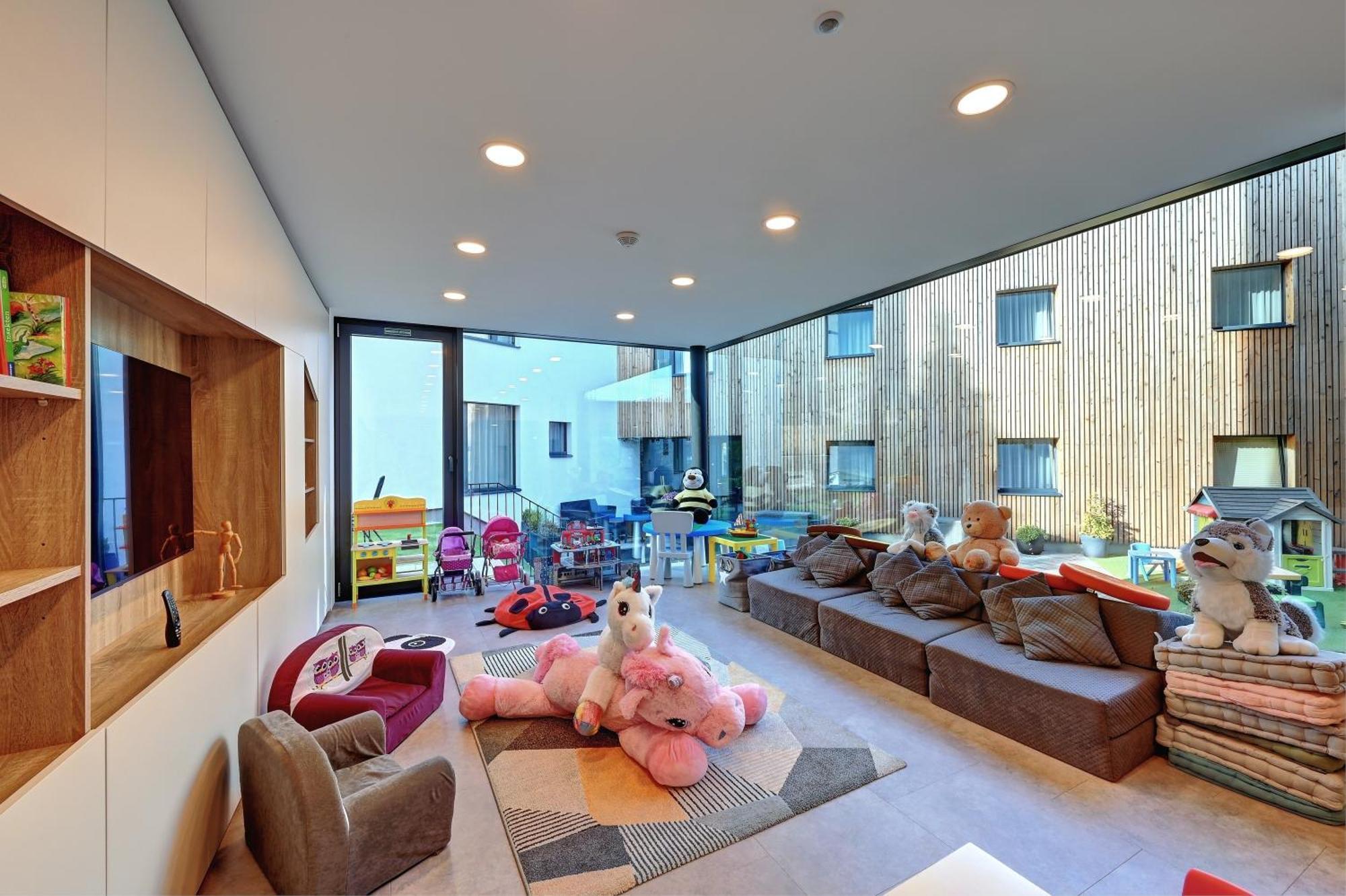Wellness Hotel Fenix Liberec Bagian luar foto