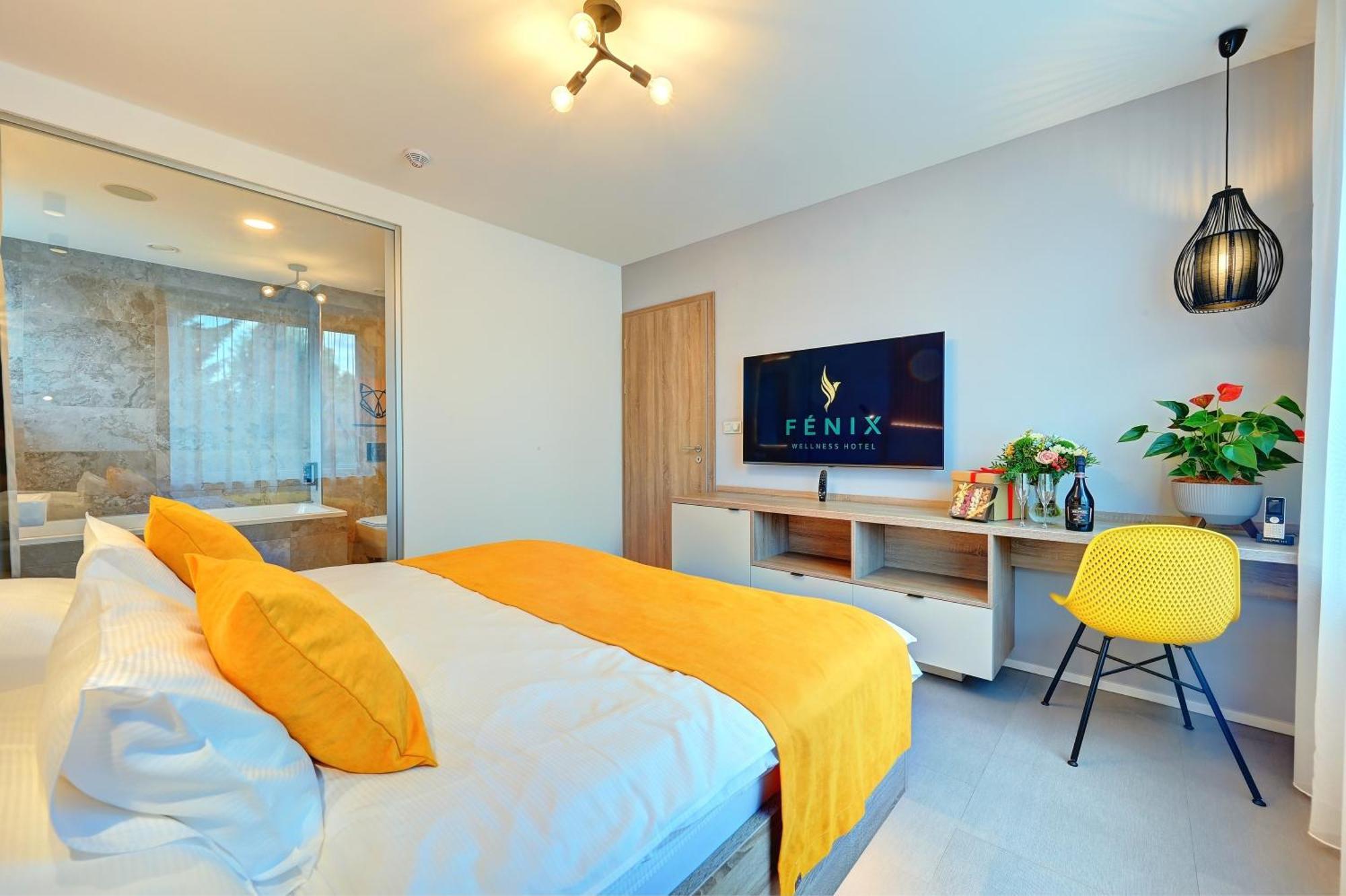 Wellness Hotel Fenix Liberec Bagian luar foto