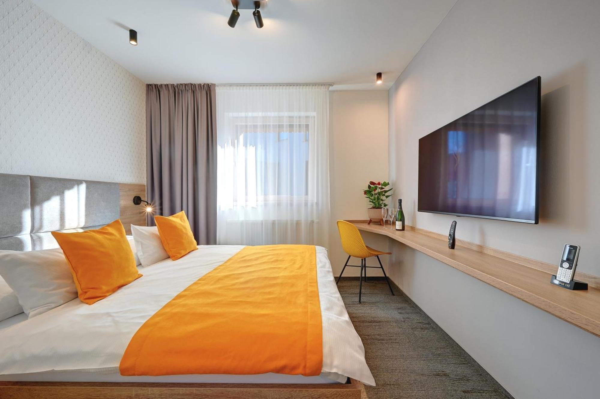 Wellness Hotel Fenix Liberec Ruang foto